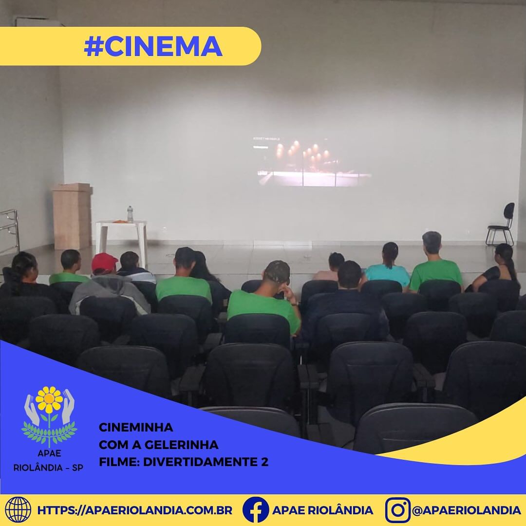 Cinema com  a galerinha